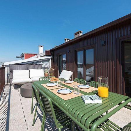 Boavista Penthouse W/ 2 Balconies & Ac By Lovelystay Porto Luaran gambar
