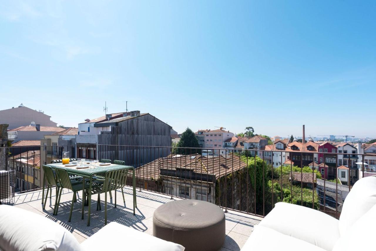 Boavista Penthouse W/ 2 Balconies & Ac By Lovelystay Porto Luaran gambar
